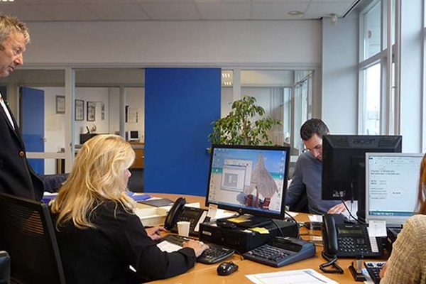 Arctic Koel & Vrieshuis